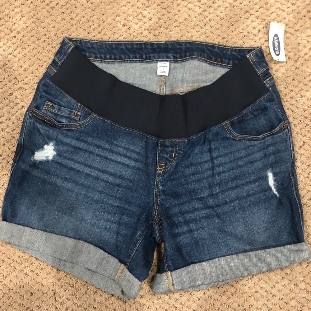 Maternity shorts